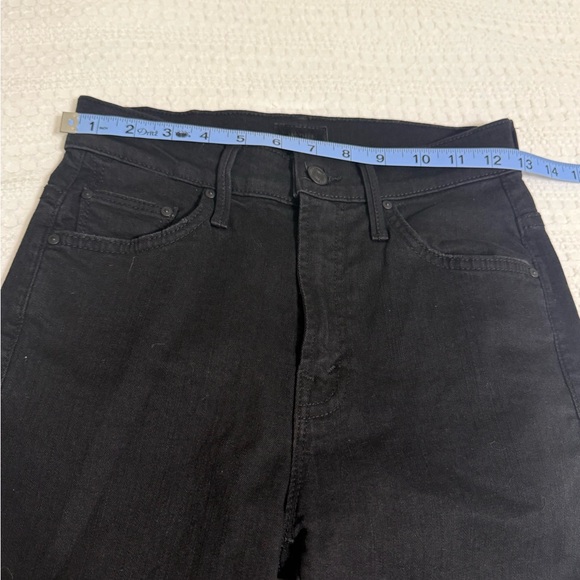 MOTHER Black The Insider Crop Jeans - Picture 9 of 13